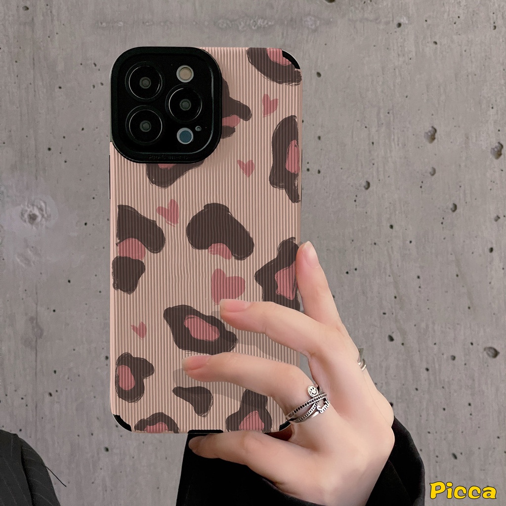 IPHONE Casing Jahitan Kontras Leopard Merek Trendi Kompatibel Untuk Iphone11 13 12 14 Pro MAX XR 7 8 Plus X XS MAX 7Plus Cinta Hati Tekstur Kulit Shockproof Cover