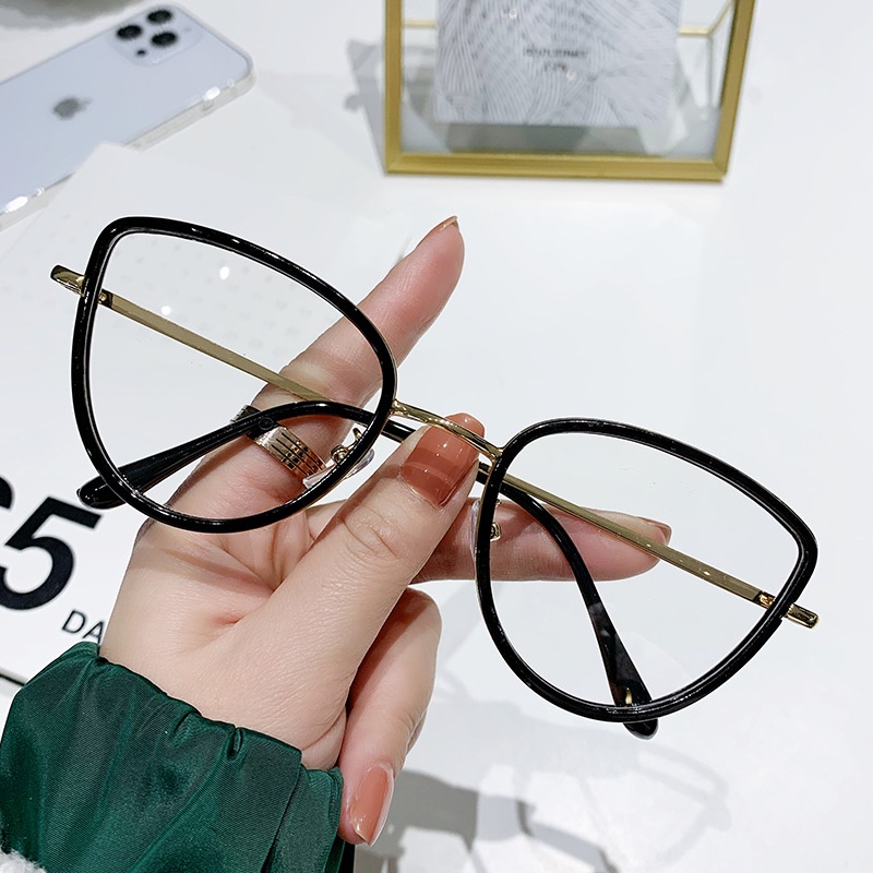 Kacamata Anti Radiasi Photocromic Cat Eye Trendy Untuk Wanita Pria Lensa Yang Dapat Diganti