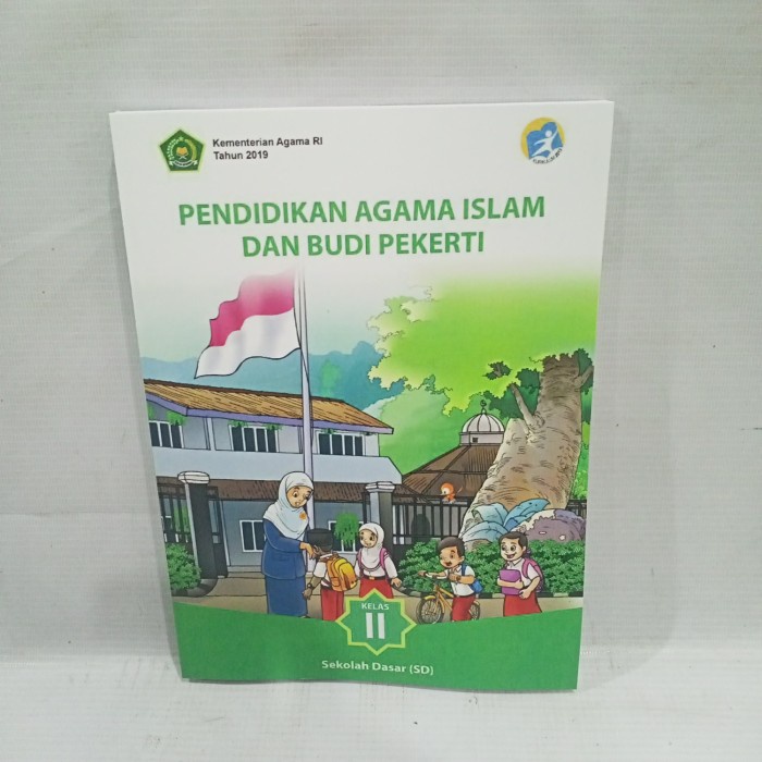 buku pendidikan agama Islam dan Budi pekerti kelas 2 SD