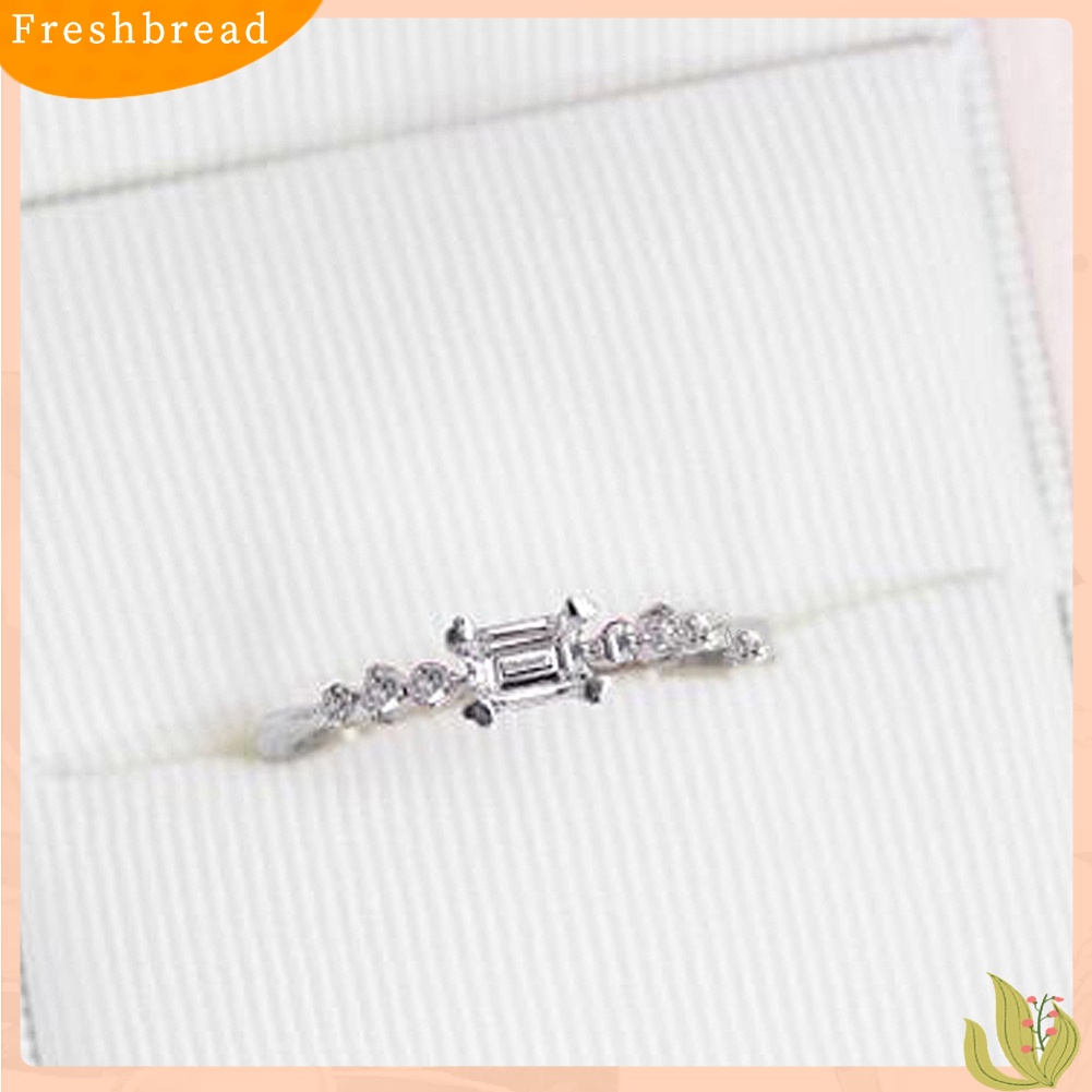 &lt; Freshbread &gt; Pernikahan Pengantin Pertunangan Persegi Panjang Berlian Imitasi Slim Jari Cincin Perhiasan Hadiah