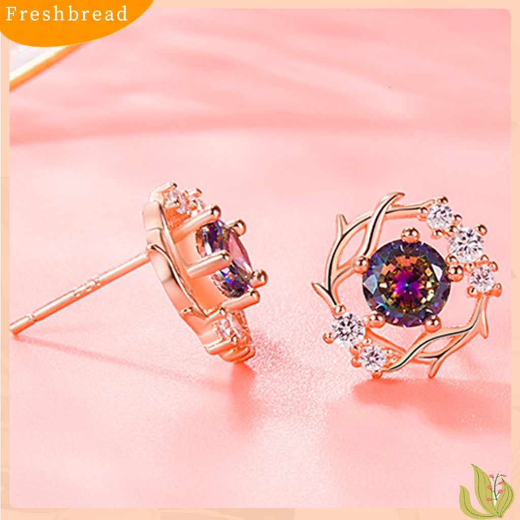 &lt; Freshbread &gt; 1pasang Anting Wanita Bersinar Batu Berwarna Berlian Imitasi Desain Snowflake Electroplating Hias Hypoallergenic Temperamen Yang Sangat Baik Tanduk Stud Earrings