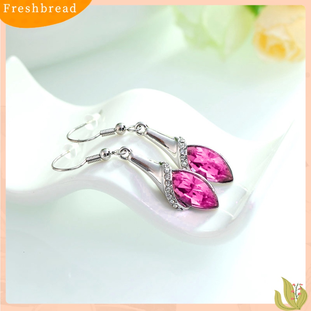 &lt; Freshbread &gt; 1pasang Anting Liontin Berkilau Gaya Sederhana Bentuk Kreatif Elegan Warna Vibrant Hias Alloy Permata Imitasi Tetesan Air Wanita Anting Menjuntai Untuk Wanita