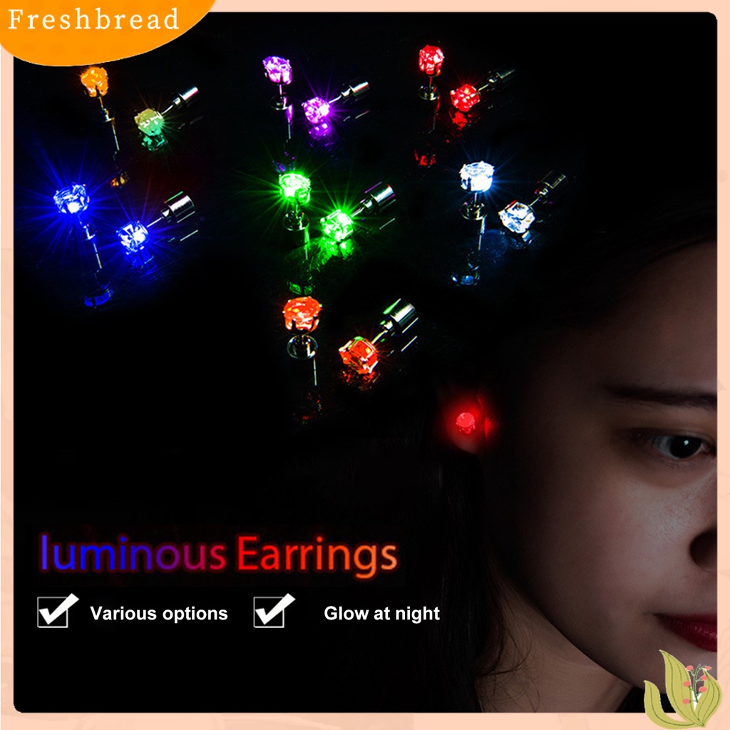 &lt; Freshbread &gt; 1Pc Ear Stud Flashing Eye-catching Transparansi Tinggi Buatan Tangan Kristal Imitasi Hias Portable LED Wanita Stud Earring Aksesoris Wanita