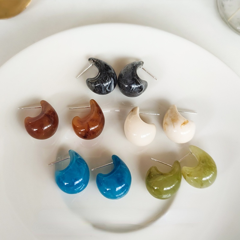 Gaya Dingin Kepribadian Temperamen Akrilik Anting Berbentuk Drop Korea Niche Resin Ear Studs