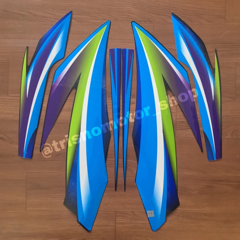 striping sticker Honda gl max 04 2004 hitam biru list polet gl max 2004 biru