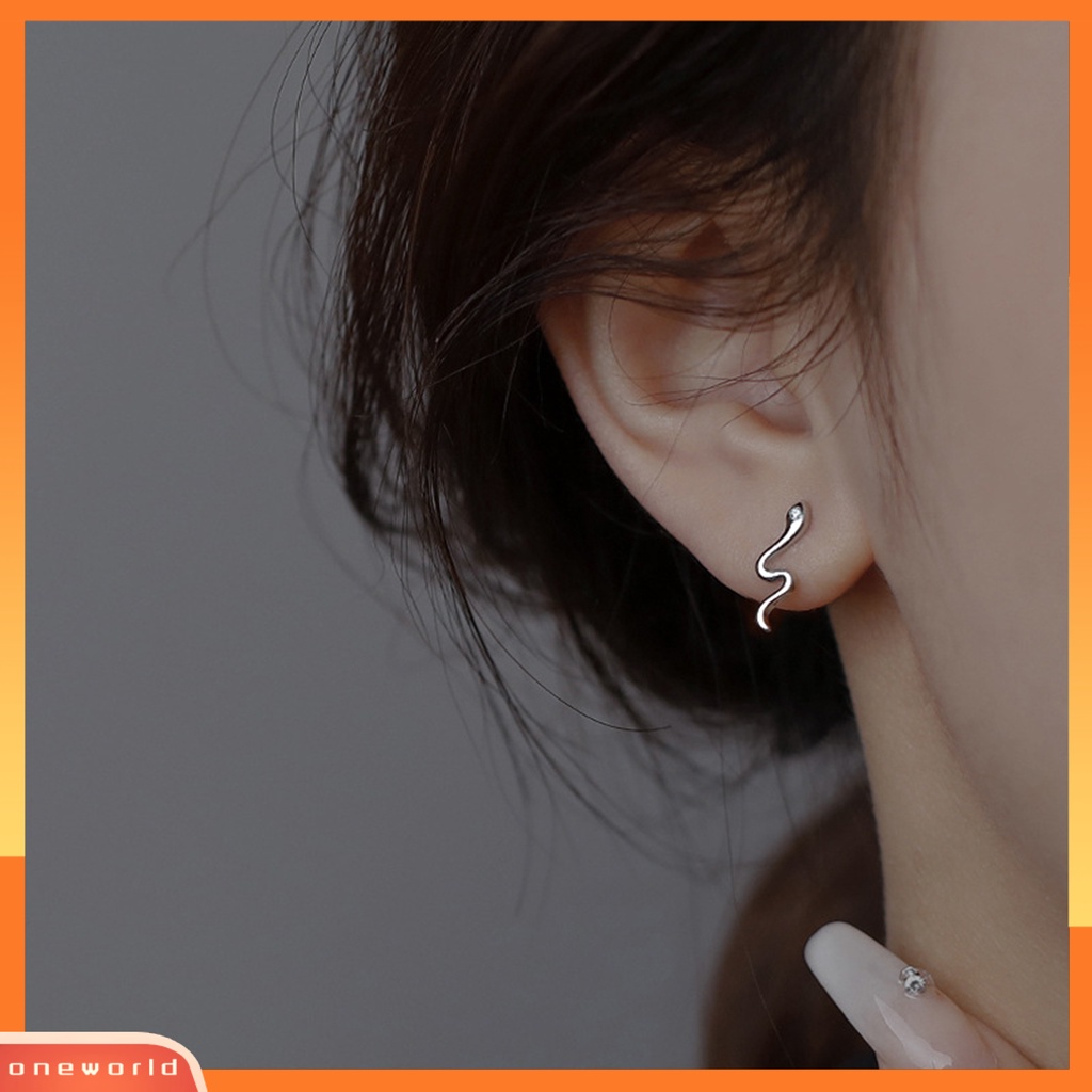 [EONE] 1pasang Ear Studs Temperamen Minimalis Mengkilap Cubic Zirconia Hias Geometris Berdandan Hadiah Wanita Ular Stud Anting Tindik Tulang Rawan Perhiasan Aksesori Fashion