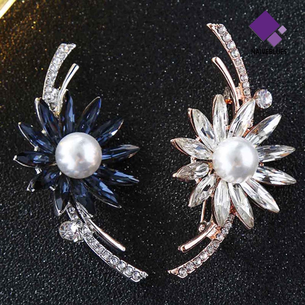 &lt; Naiveblues &gt; Bros Bentuk Bunga Berlian Imitasi Desain Alloy Fashion Brooch Pin Untuk