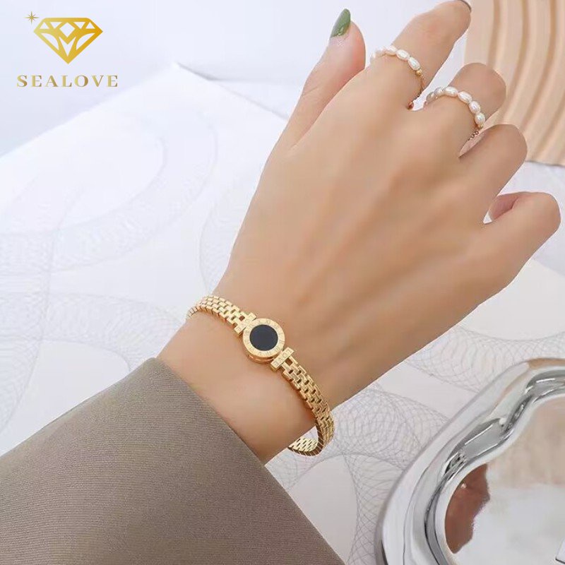 Gelang titanium Wanita Anti Karat Bulat Hitam Romawi Emas 18K Bangle Aksesoris Mewah Korean Style COD