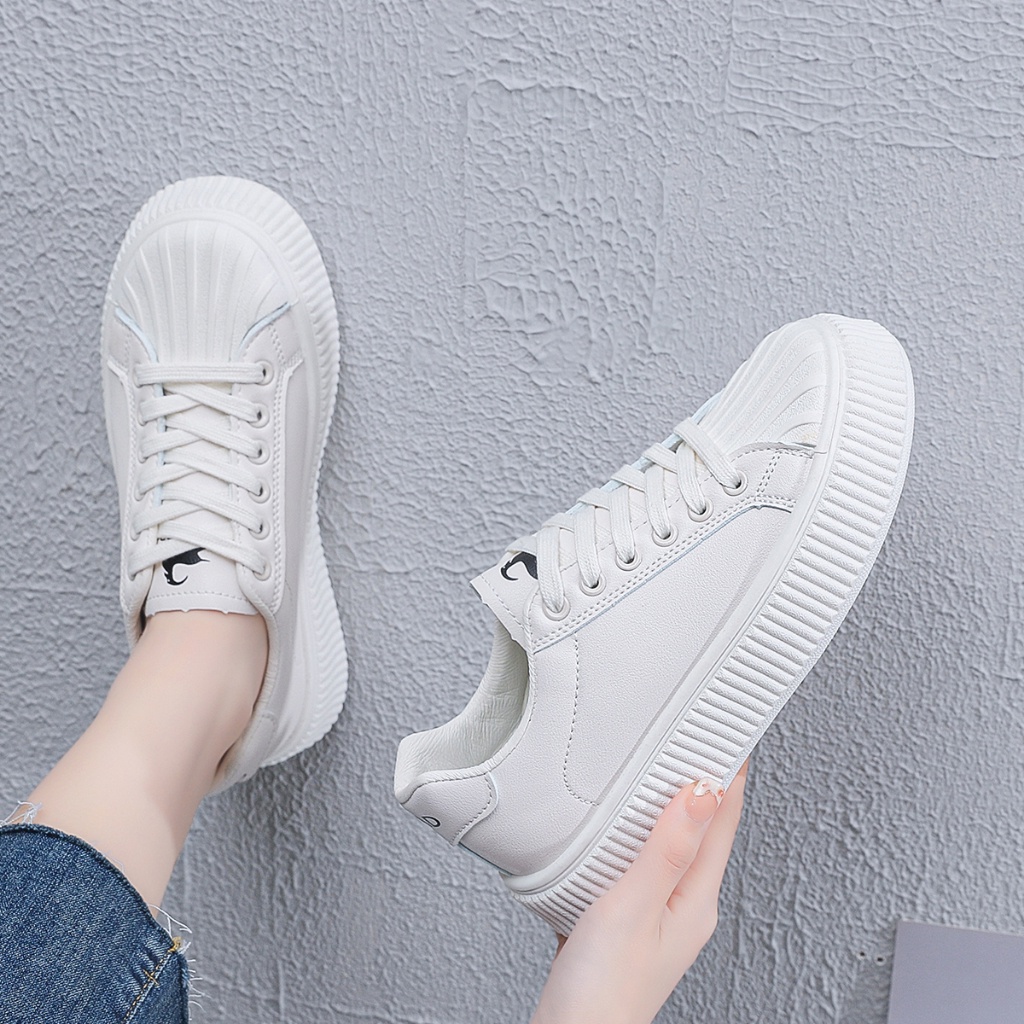 Sepatu Wanita Olahraga Bertali Sneakers Cewek Premium Fashionable Terbaru