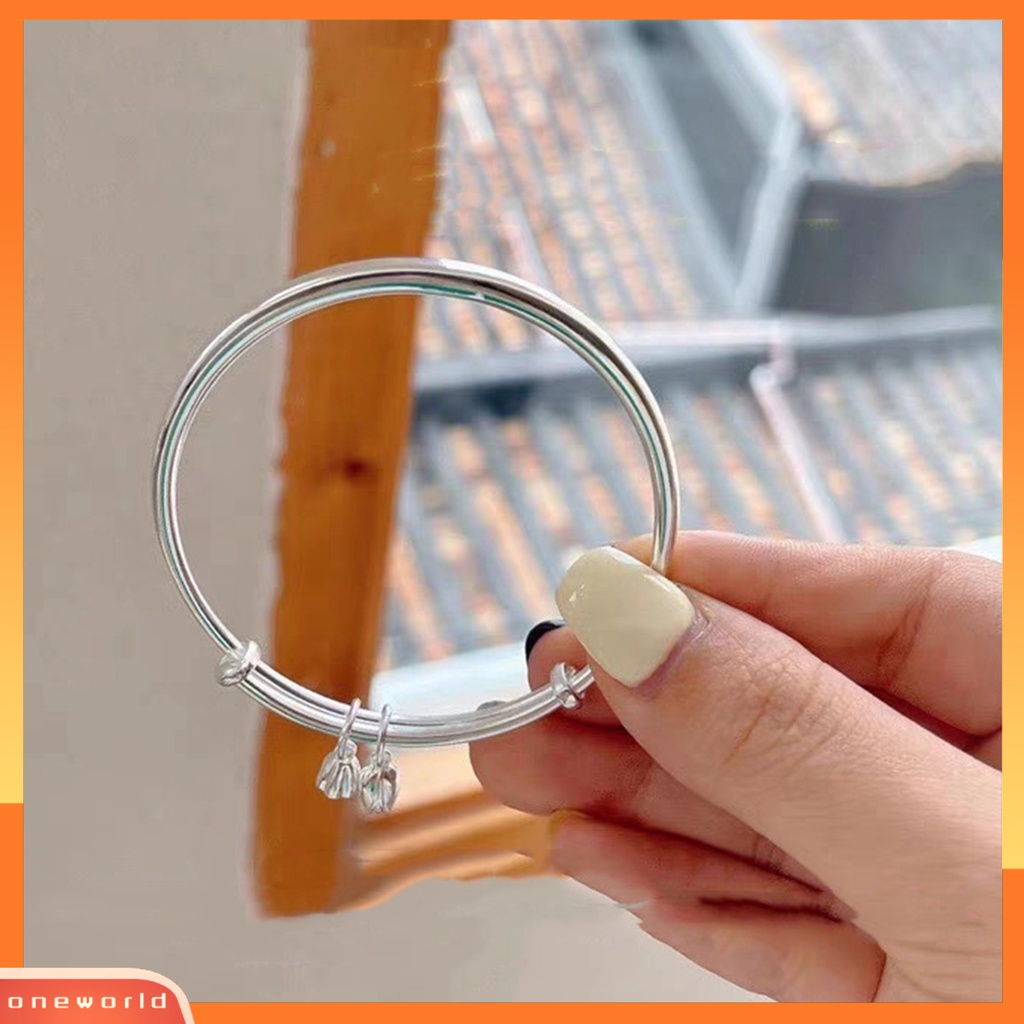 [ONE] Wanita Bangle Warna Perak Dapat Disesuaikan Dainty Sweet Nonallergic Hadiah Electroplating Lotus Seedpod Pesona Gadis Gelang Fashion Perhiasan