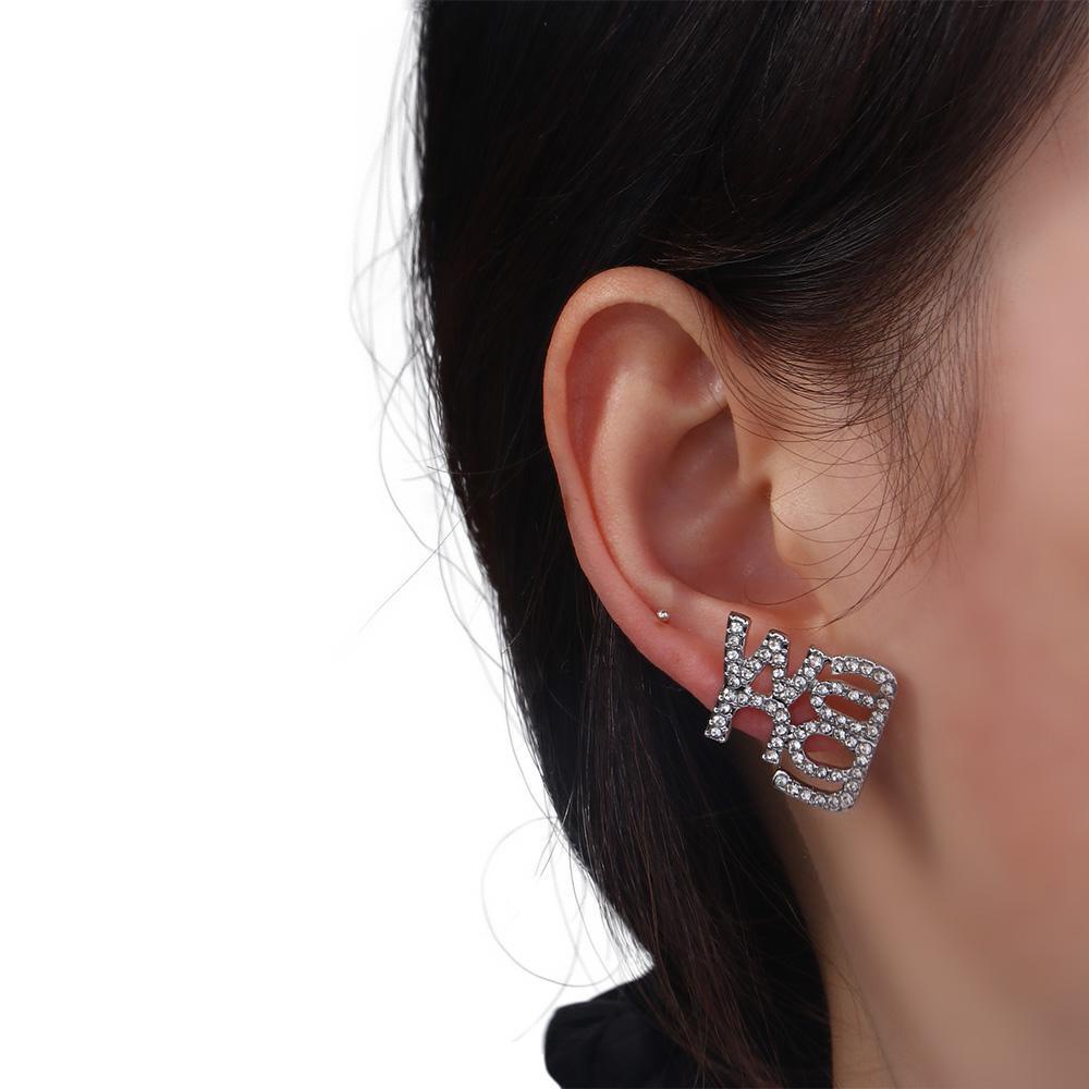 Rebuy Letter Earrings Punk Berlebihan Wanita Korea Tembaga Kristal Menjuntai Anting