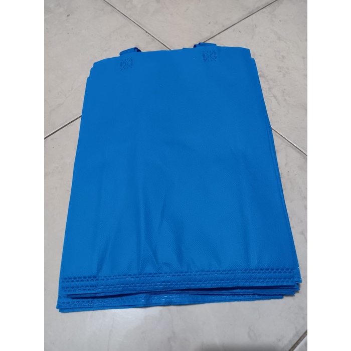 

Bongkar Gudang Handle lipat samping box 22 x 22/ tas hajatan/spunbond - biru pocary