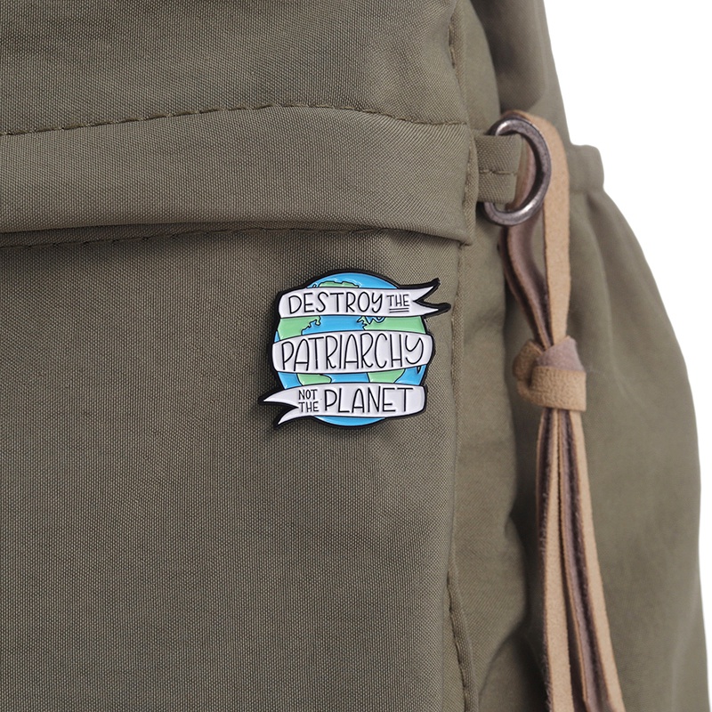 Hancurkan Bapak Bukan Planet Text Enamel Bros Ransel Badge Hadiah Untuk Teman Kostum Aksesori