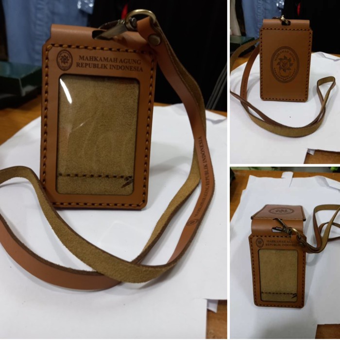 

[DD] Name Tag/Holder Logo Mahkamah Agung (Asli kulit) - Varian 2/Lipat2