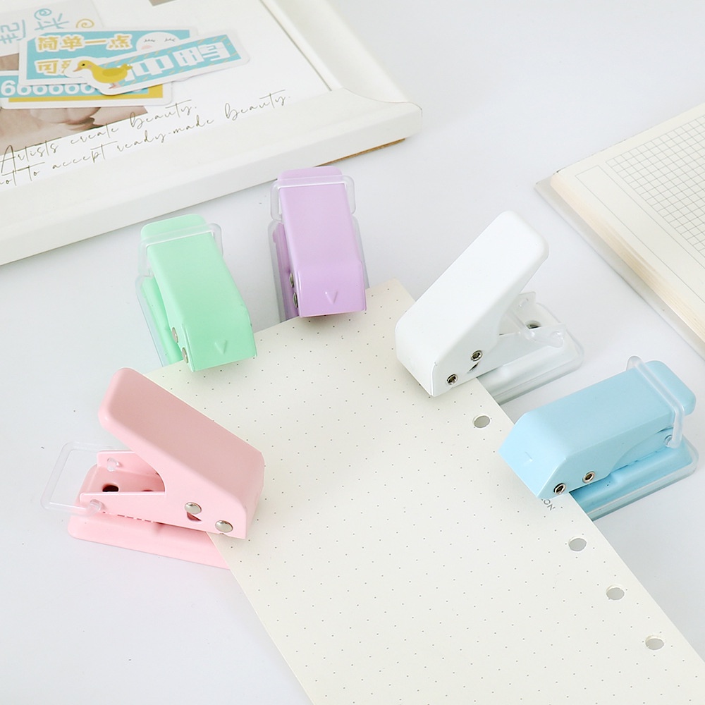 

Mesin Pelubang Mini Warna Macaron, Alat Tulis Siswa Lucu, Alat Tulis Belajar Kantor Praktis Sederhana