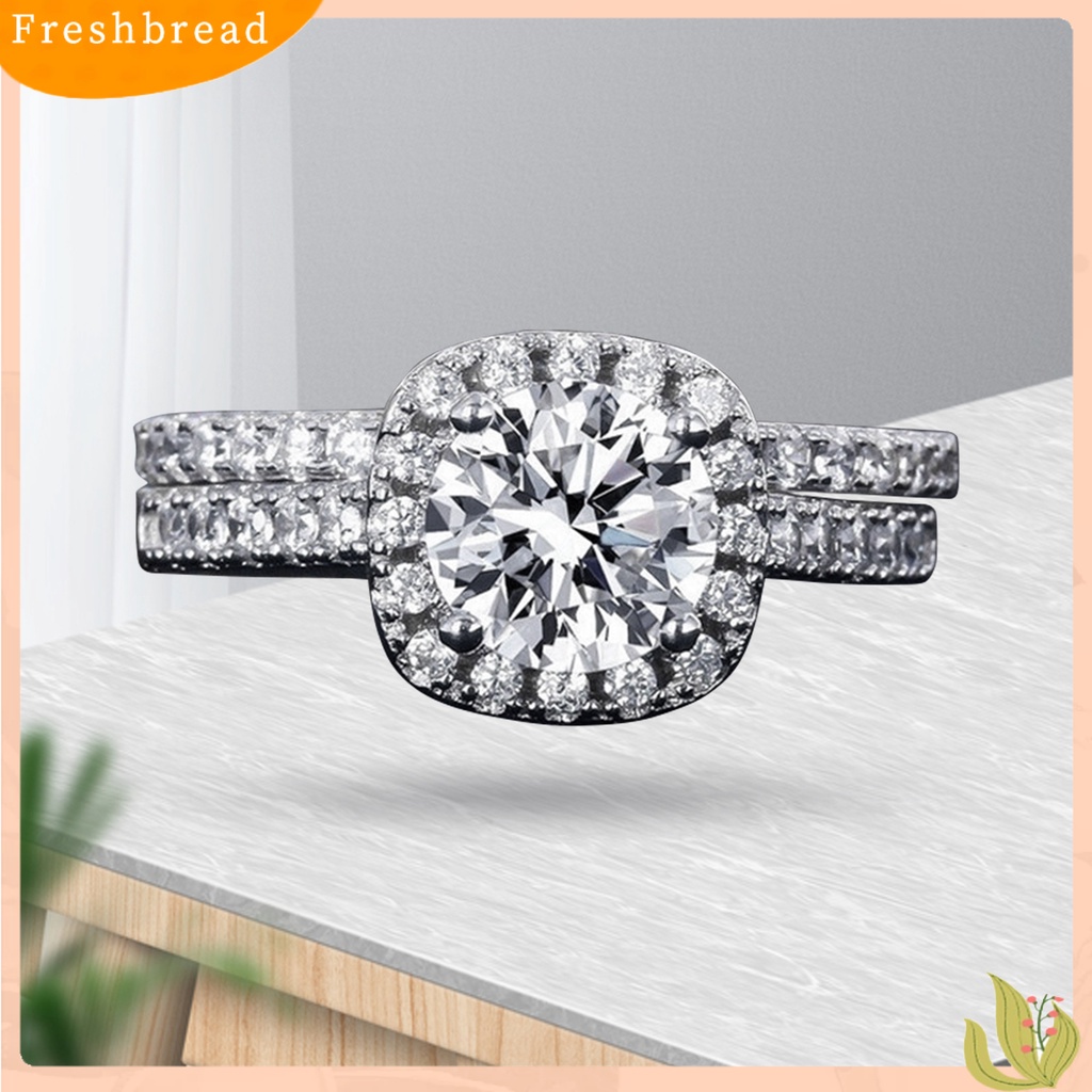 &lt; Freshbread &gt; 1pasang Cincin Couple Geometris Persegi Berlian Imitasi Perhiasan Cincin Kilau Terang Indah Untuk Pernikahan