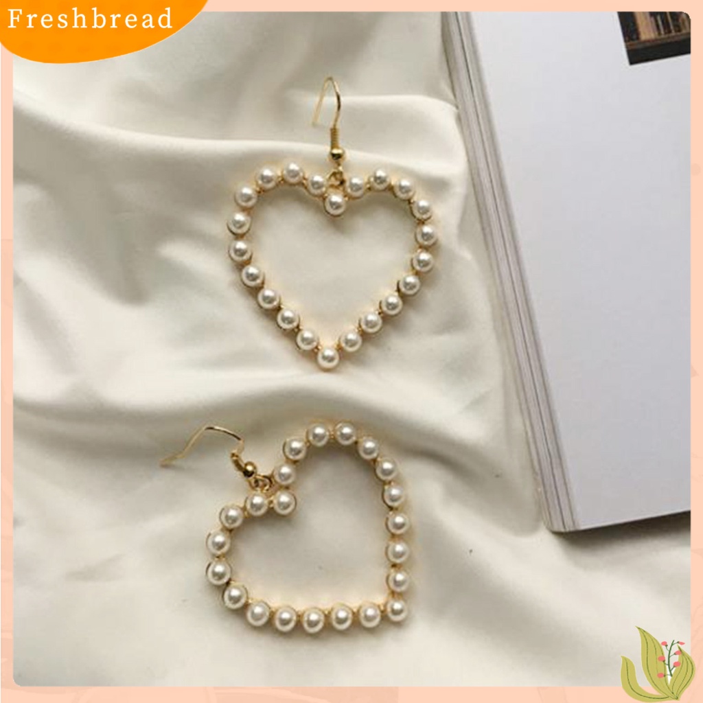 &lt; Freshbread &gt; 1pasang Anting Kait Bentuk Hati Liontin Mutiara Imitasi Perhiasan Berongga Keluar Indah Menjuntai Anting Untuk Pacaran