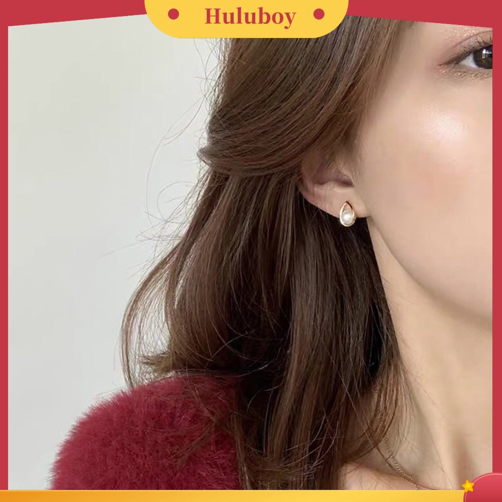 {Ready Stock} 1pasang Anting Wanita Gaya Perancis Retro Elegan Berlapis Emas Hypoallergenic Hadiah Fashion Perhiasan High Gloss Faux Pearl Cross Ladies Earrings Untuk Pesta