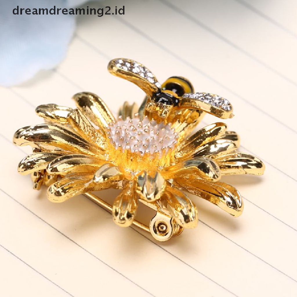 (hot) Fashion Daisy Honeybee Bros Pin Kerah Lencana Korsase Perhiasan Wanita Aksesoris   //