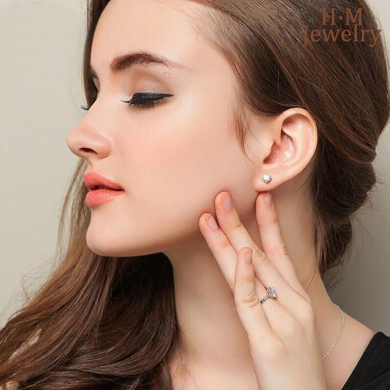 Platinum Ear Stud Wanita Hias Moissanite Simple