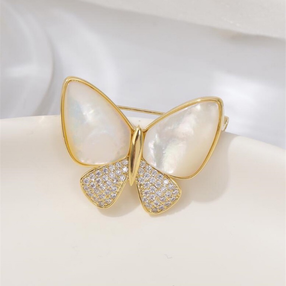 Butterfly 2022 Bros / Pin Kupu-Kupu Anti Silau Warna Permen Untuk Aksesoris Wanita