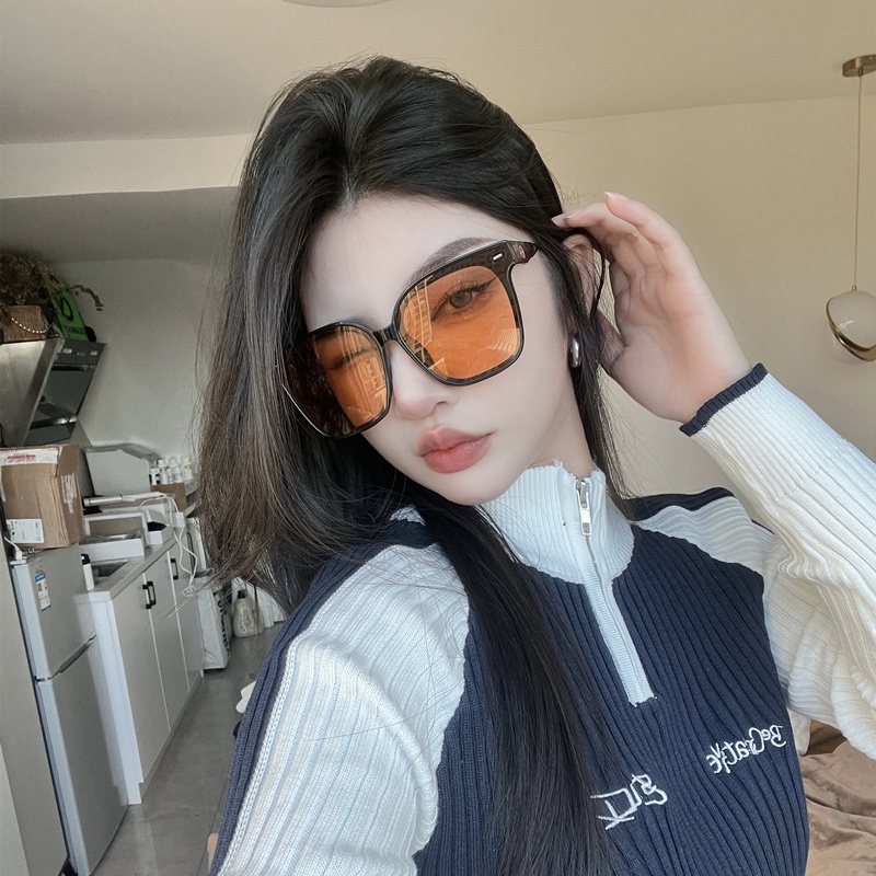 (YUZHU) Korean Fashion Oversized Square Frame Sunglasses Kacamata Hitam Anti Sinar UV Untuk Wanita