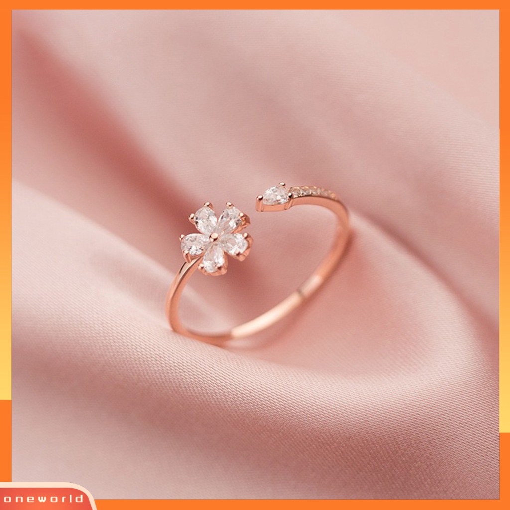 [EONE] Wanita Cincin Pembukaan Manis Mewah Emas Warna Perak Berlian Imitasi Tertanam Lima Kelopak Bunga Jari Cincin Perhiasan Fashion