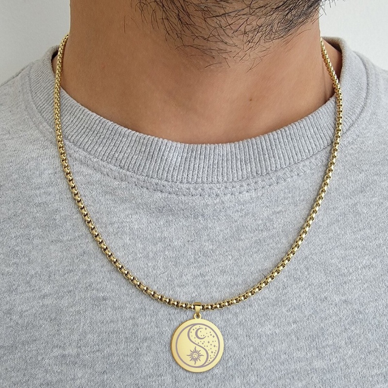 Z H Perhiasan Stainless Steel Tai Chi Yin Yang Bulan Matahari Liontin Pria Kalung Fashion Retro Hip Hop Pesta Perhiasan Aksesoris Hadiah Ulang Tahun