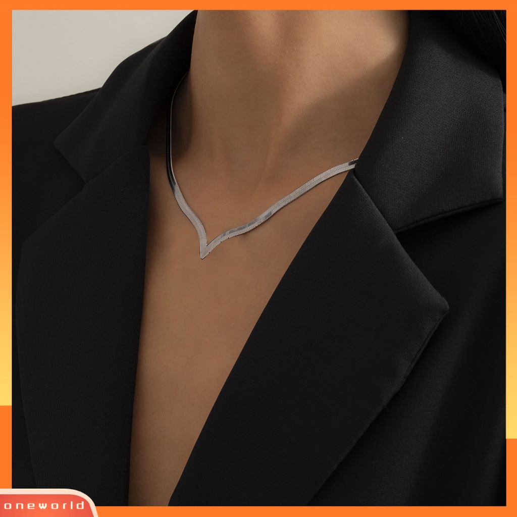 [ONE] Wanita Kalung Rantai Ular Datar V-shaped Perhiasan Hip Hop Ringan Choker Kalung Perhiasan Hadiah