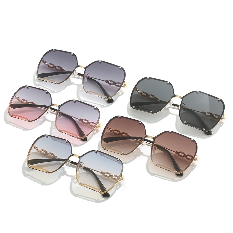 (YUZHU) Punk Fashion Rantai Rivet Tanpa Bingkai Kacamata Untuk Wanita Mode Barat Logam Oversized Square Frame Kerai Y2K Sunglasses