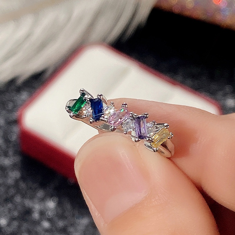 Cincin Cubic Zirconia Warna-Warni Untuk Wanita Fashion Tunangan Pernikahan Aksesoris Warna Perak Perhiasan Cincin Yang Baru Didesain