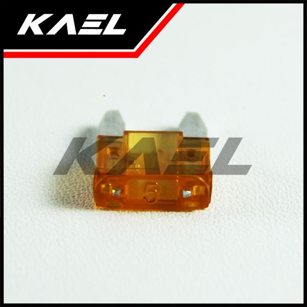 Sekring Tancap Kecil Blade 5 Ampere 5A 5 A Amper Sikring Fuse