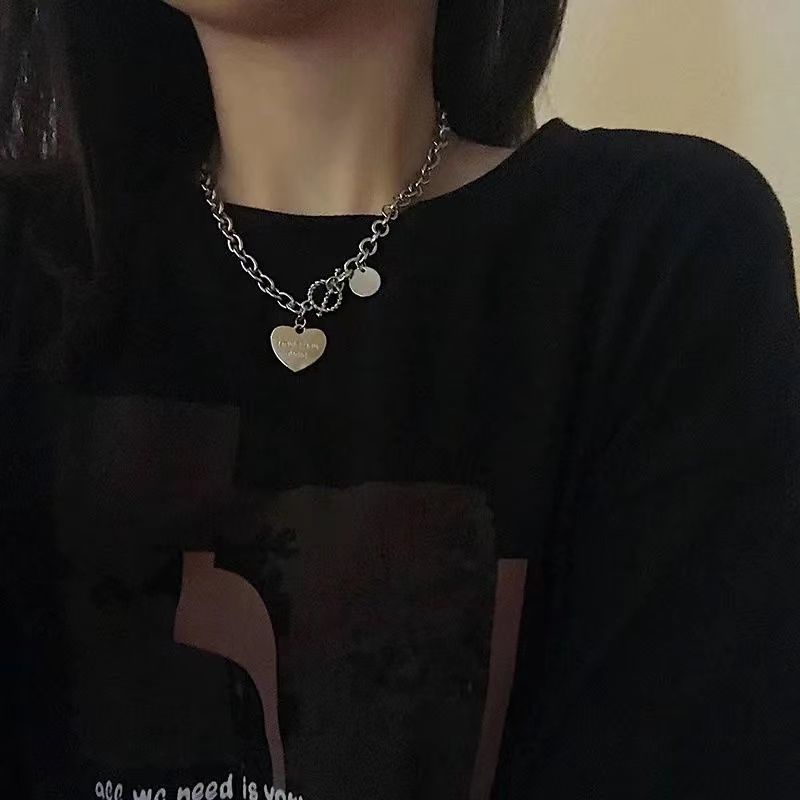 Influencer Kalung Rantai Klavikula Perempuan Keren ins Mahasiswa Versi Korea Kepribadian Kalung Hip-Hop Trendi