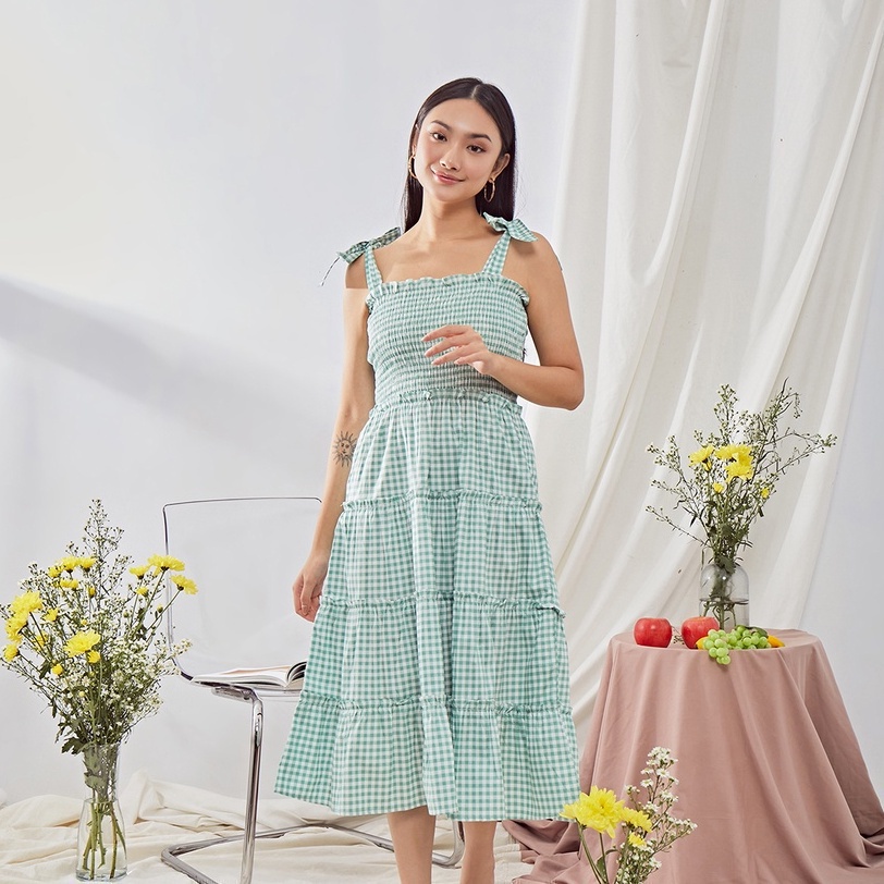 Ms Daisy Cassia Ruffle Tiered Dress / Dress Pantai Wanita / Dress kotak-kotak wanita / Dress ruffle pita wanita / Dress smocked wanita