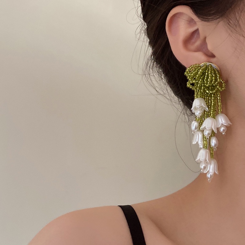 Deartiara French Vintage Manik-Manik Hijau Putih Lily of The Valley Bunga Anting Rumbai, Desain Niche Perempuan, Anting Mode Kelas Atas