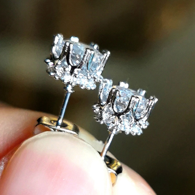 Wanita Bulat Kristal Solitaire Berlian Studs Halo Earrings