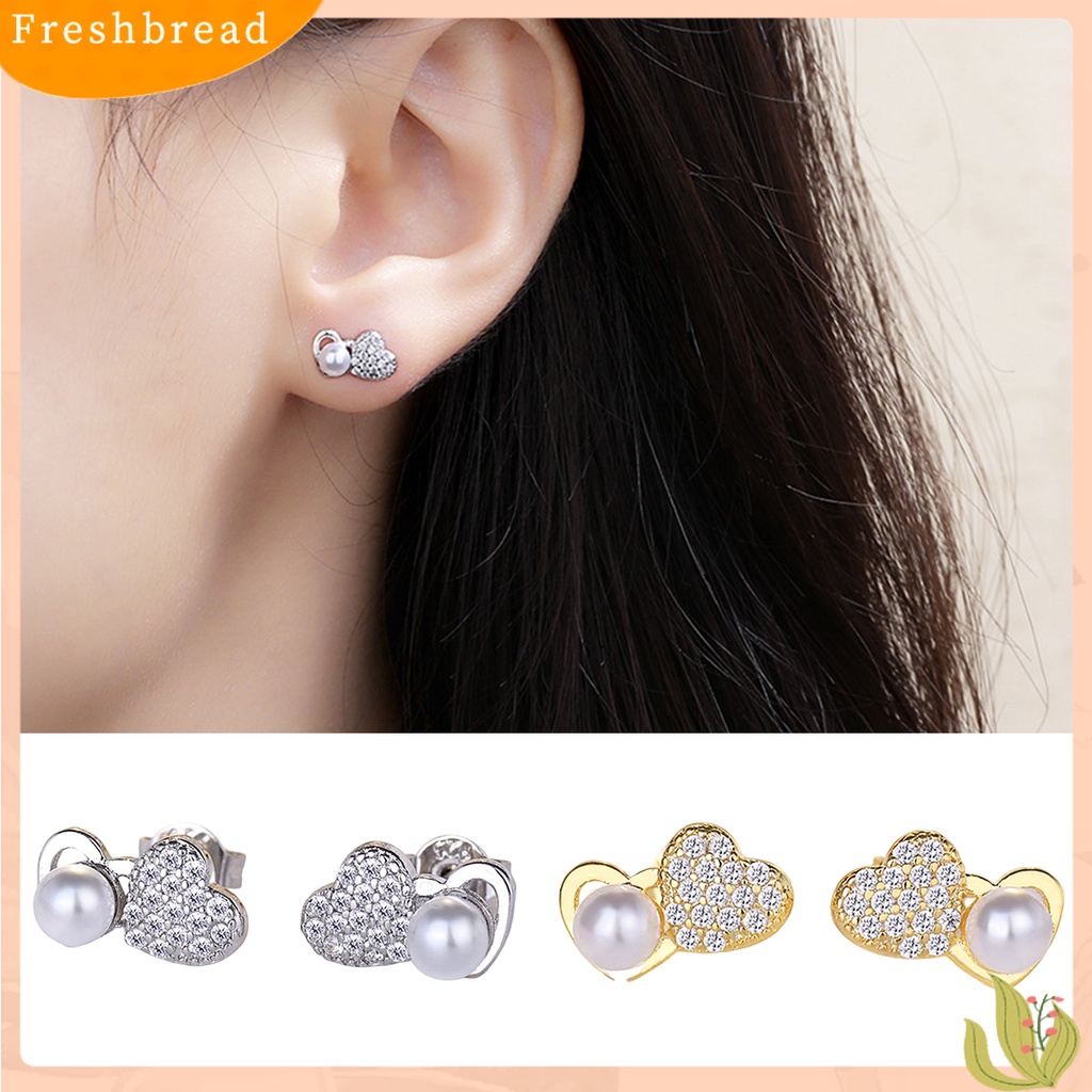 &lt; Freshbread &gt; 1pasang Ear Studs Vintage Elegan Berongga Keluar Berbentuk Hati Shiny Cubic Zirconia Dress Up Hadiah Wanita Mutiara Imitasi Stud Earrings Perhiasan Pesta Untuk Pakaian Sehari-Hari