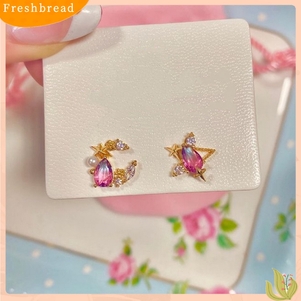 &lt; Freshbread &gt; 1pasang Anting Tusuk Telinga Alloy Chic Piercing Hias Bulan Bintang Berlian Imitasi Untuk Liburan