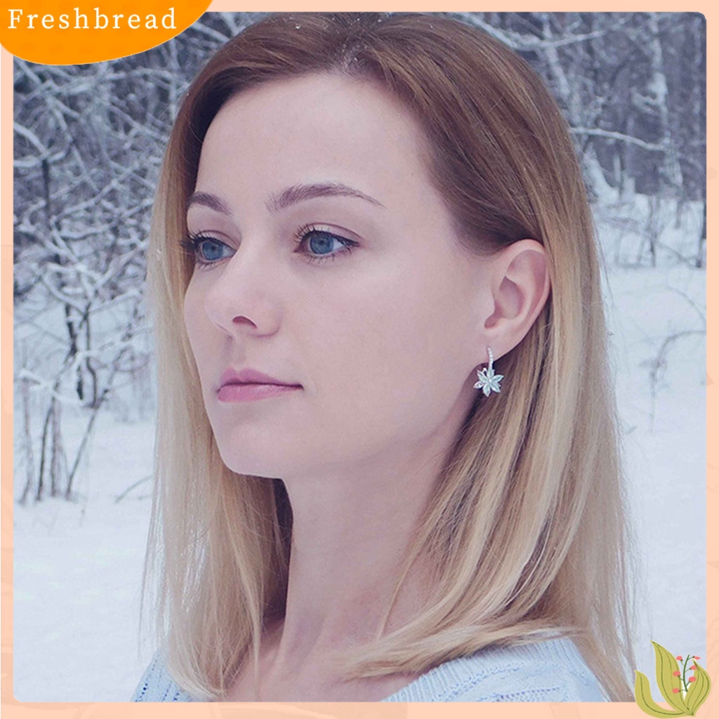 &lt; Freshbread &gt; 1pasang Anting Hoop Cubic Zirconia Batu Imitasi Bening Geometris Kilau Terang Poles Halus Hias Hadiah Wanita Snowflake Pendant Earrings Perhiasan Fashion Untuk Pacaran