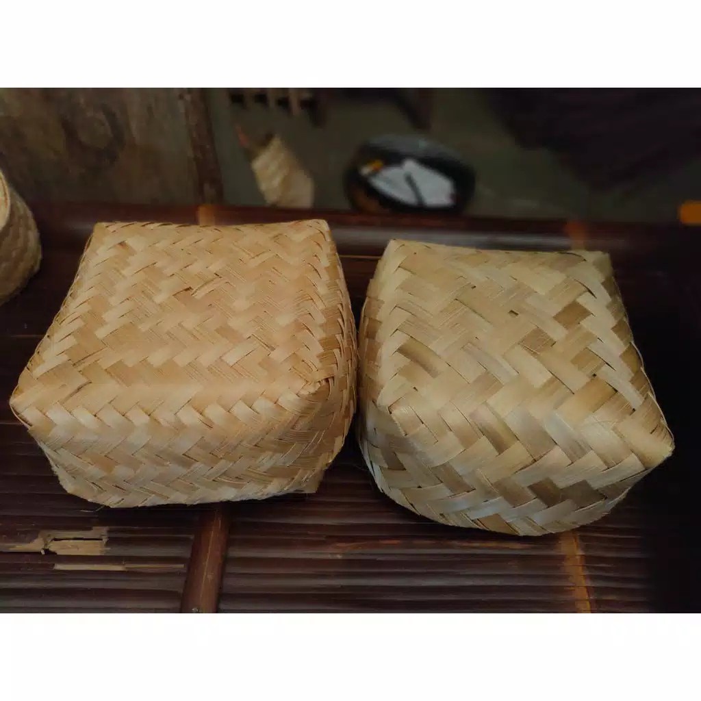 

[ Besekraf ] Besek bambu 22 X22cm (HARGA SEPASANG)