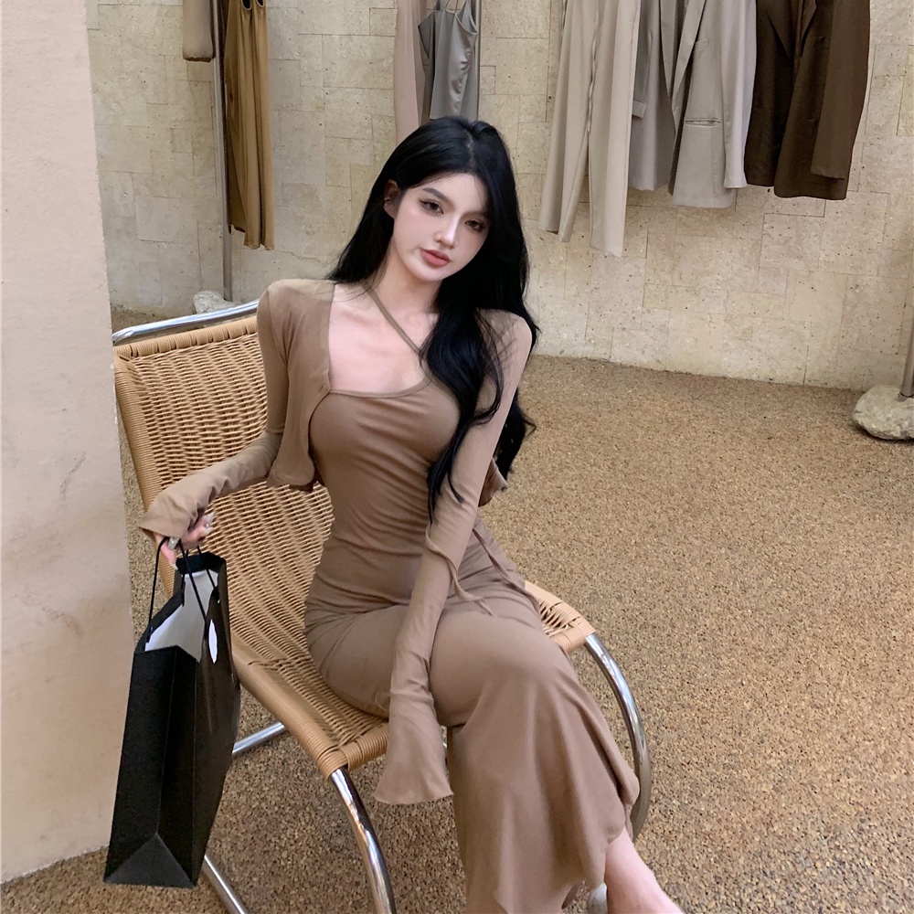 Red Suspender gaun keinginan murni perempuan musim gugur khaki hot gadis pinggang pelangsing tas pinggul mid-panjang fishtail rok tas pinggul rok