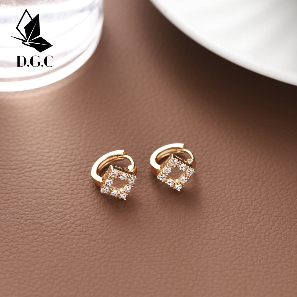 D.G.C✨Anting Tusuk Titanium Wanita Anti Karat Terbaru 2023 Korea Anting Emas Berlian Anti Luntur Aksesoris Hijab Perhiasan Anting Dewasa Murah D593