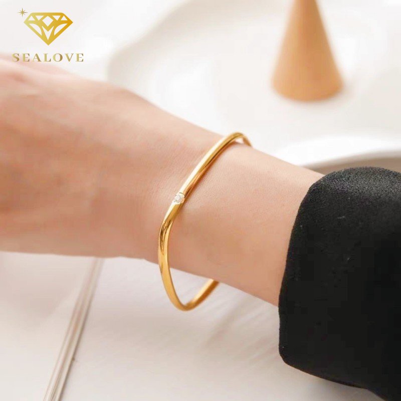 Gelang Titanium Wanita Anti Karat Persegi Satu Berlian Emas 18K Simpel Mewah Bangle Fashion Korea Style Aksesoris Perhiasan COD