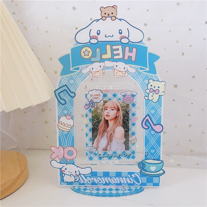 Bingkai Foto Akrilik 3-inch Dapat Diputar Kartun Animasi Kartu Idol Photo Card Protection Box Bingkai Pajangan Desktop Mewah Dekorasi Desktop