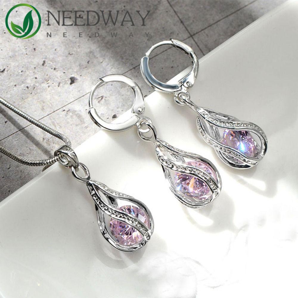 Needway   Set Perhiasan Fashion Trendi Halus Hadiah Anniversary Elegan Berlian Imitasi Vintage Gaya Korea Anting Set