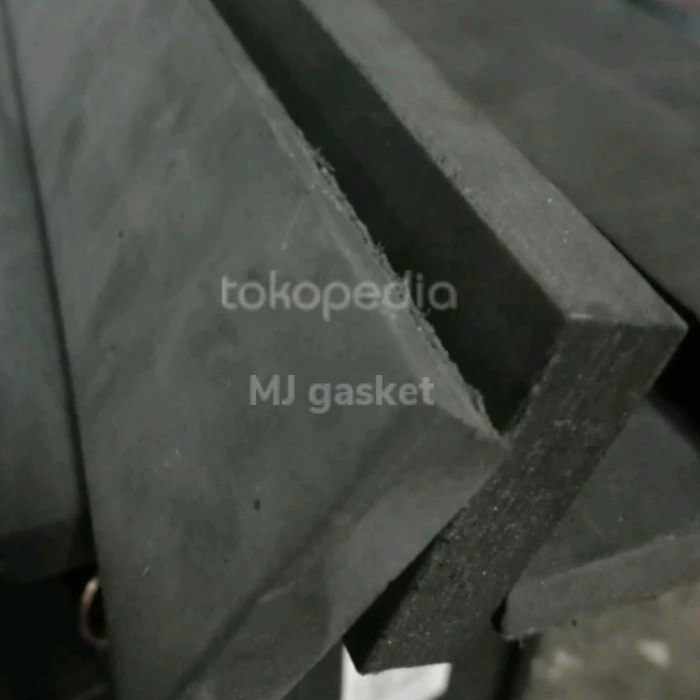 spon hitam lembaran / spon Eva / busa ati tebal 15mm 40cm x 85cm