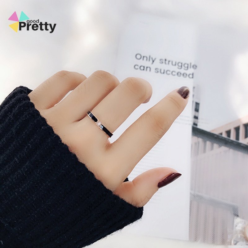 Cincin Wanita Titanium Berlian Imitasi untuk Pria Wanita Stainless Steel Aksen Cincin hitam P