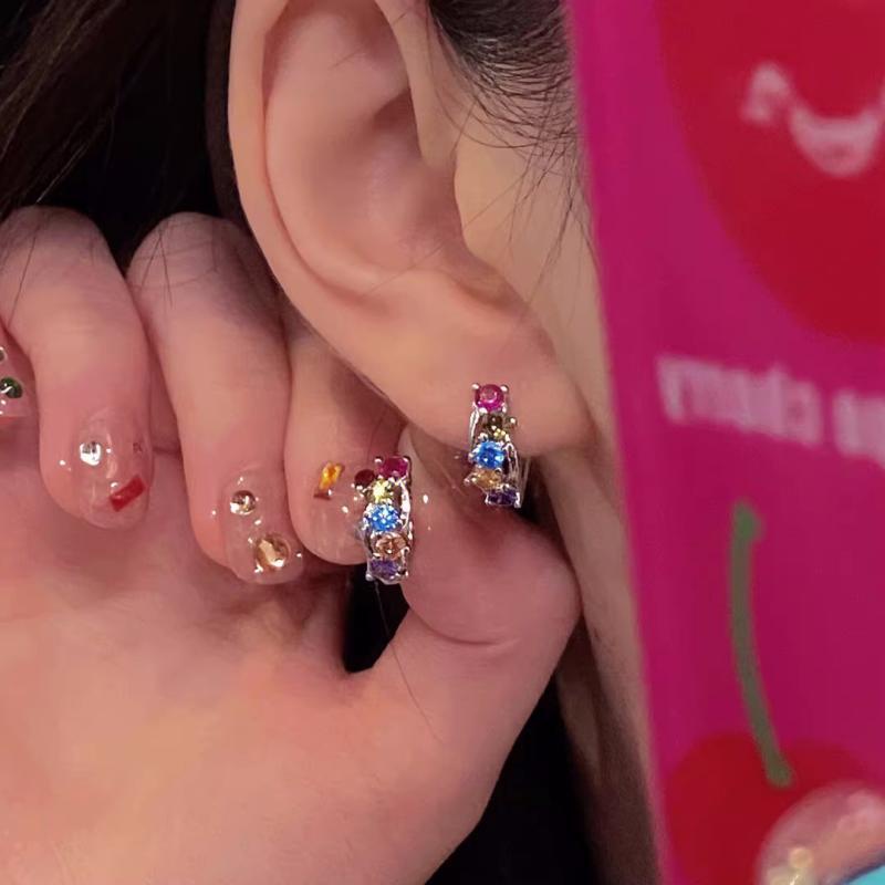 Rainbow zircon Hoop earrings Aksesoris Korea Halus Kecil Dan high-end Wanita