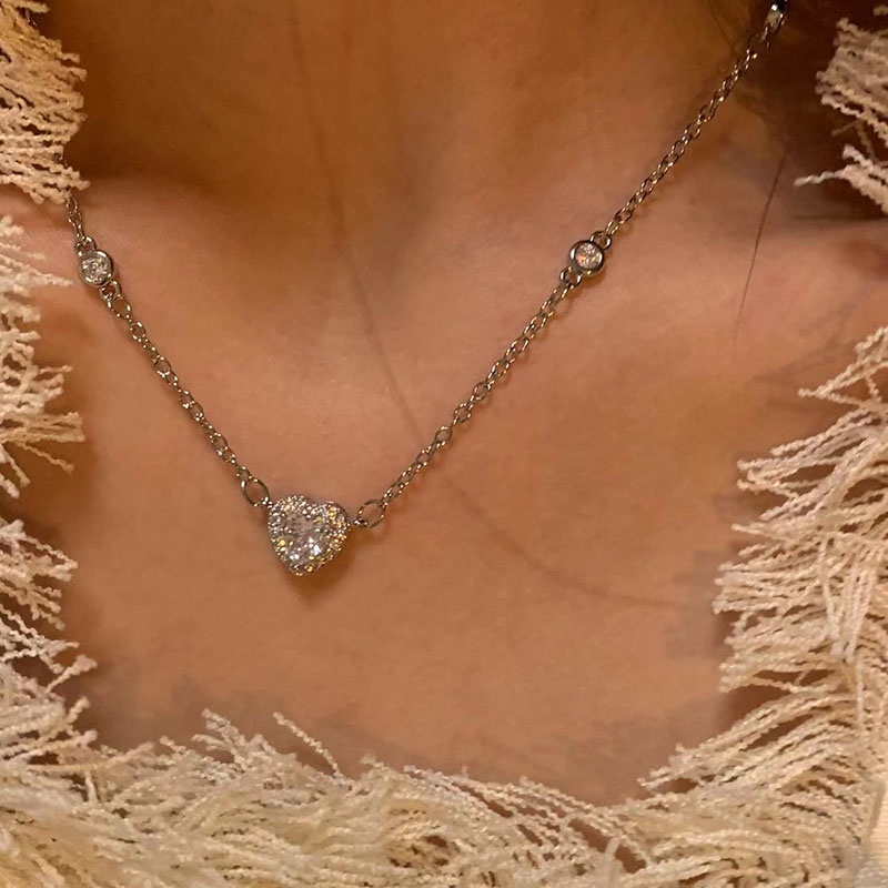Kalung Geometris Hati Zircon Berlian Imitasi Bahan Alloy Korea Untuk Wanita