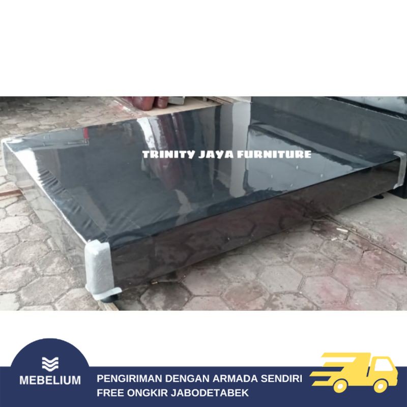 Dipan Saja Tanpa Sandaran Kayu Solid Minimalis [Mebelium]
